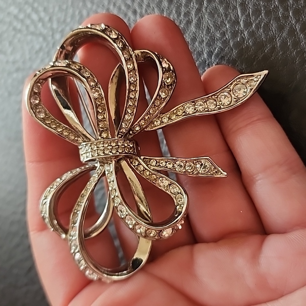 Vtg Kenneth Jay Lane For Avon Brooch - image 4